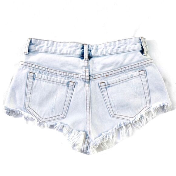 Forever 21 Light Wash Distressed Denim Shorts - Picture 3 of 5